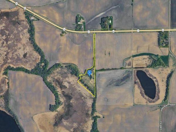 24605 State Highway 60 , Madison Lake, MN 56063