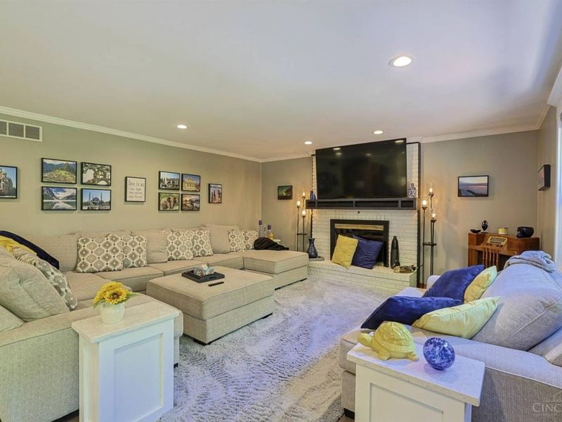 6559 Karincrest Drive, Liberty Township, OH 45044 Photo 4