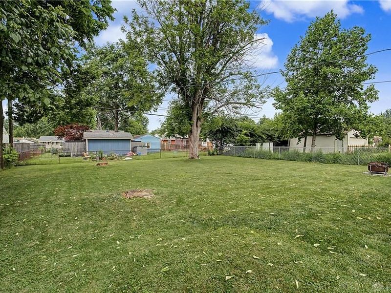 1645 Seabrook Road, Dayton, OH 45432 Photo 17