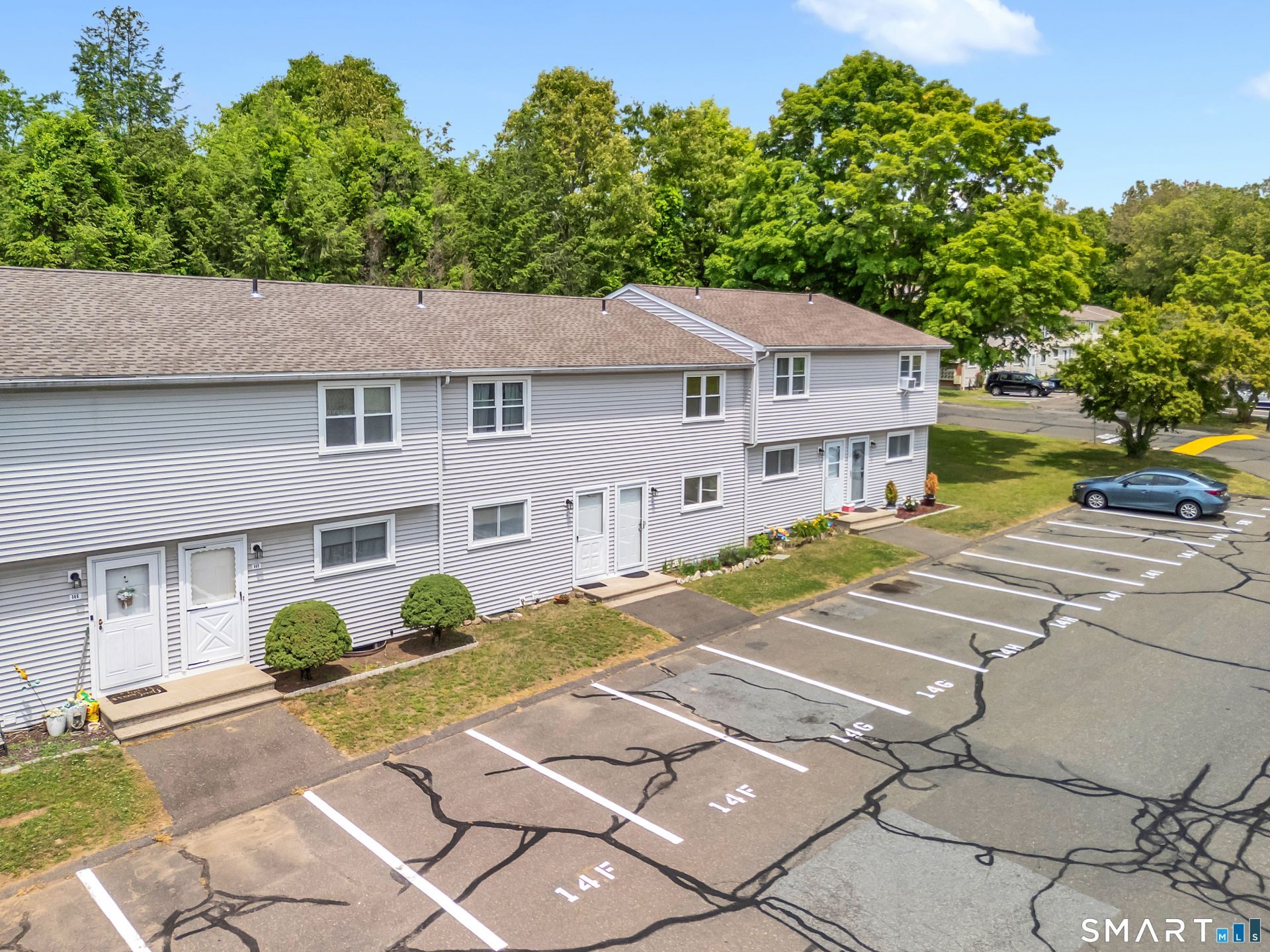 1081 New Haven, Unit 14H, Naugatuck, CT 06770 Main Photo