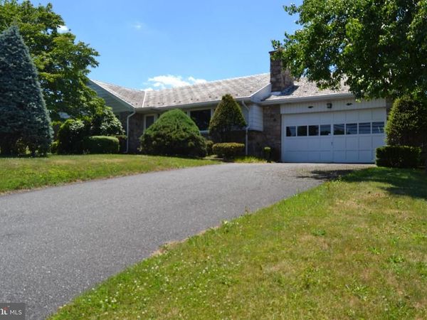 1294 TREXLERTOWN ROAD, TREXLERTOWN, PA 18087