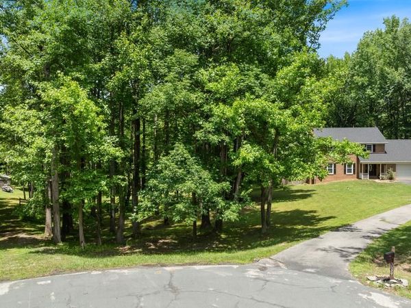 3830 CARSON COURT , HUNTINGTOWN, MD 20639