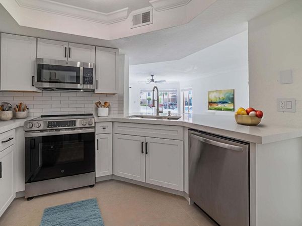 815 W Boynton Beach Boulevard, Unit 12-106, Boynton Beach, FL 33426