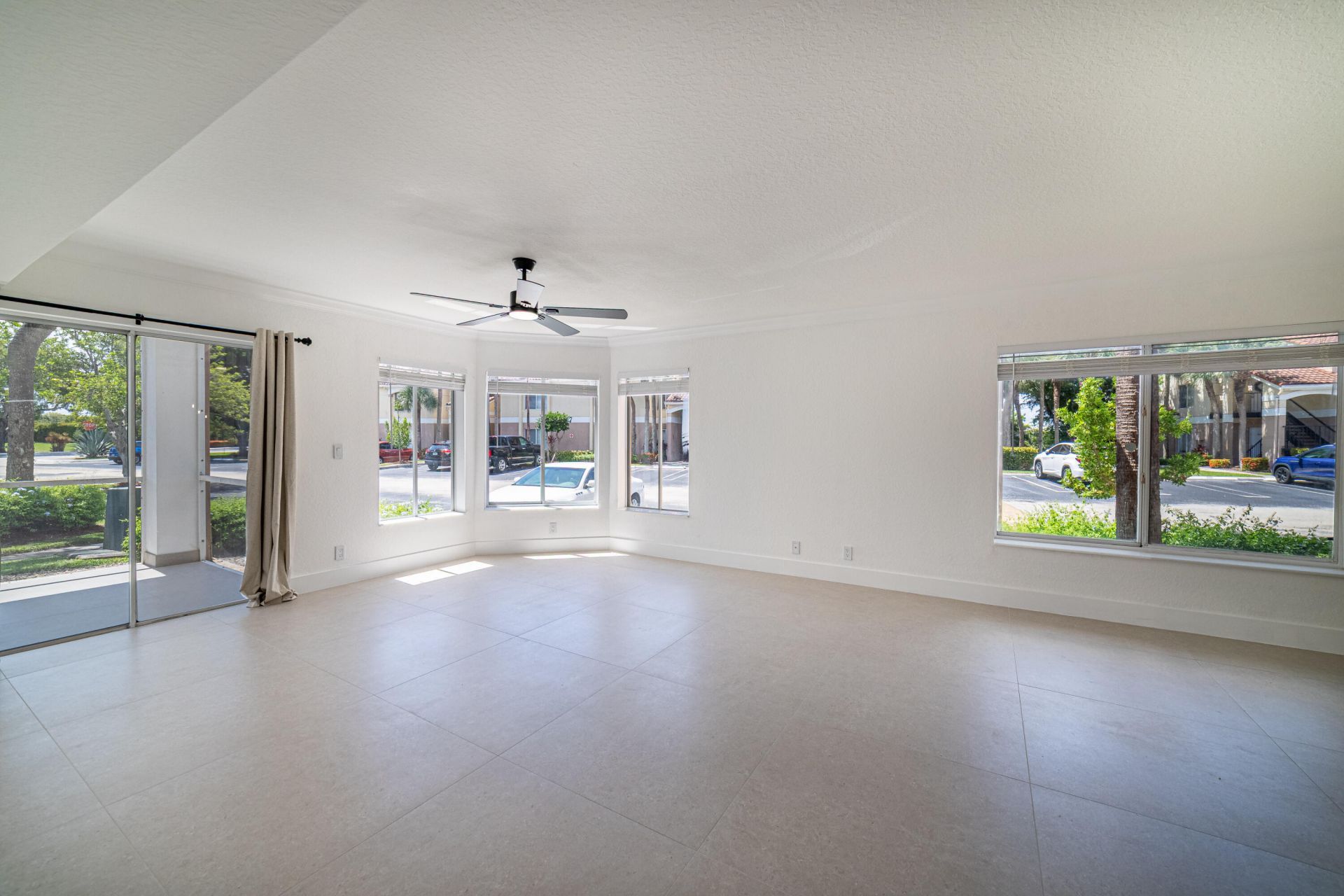815 W Boynton Beach Boulevard, Unit 12-106, Boynton Beach, FL 33426 Photo