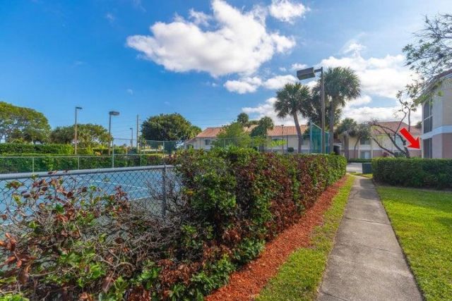 815 W Boynton Beach Boulevard, Unit 12-106, Boynton Beach, FL 33426 Photo
