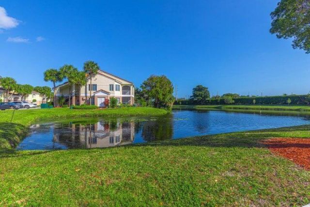 815 W Boynton Beach Boulevard, Unit 12-106, Boynton Beach, FL 33426 Photo