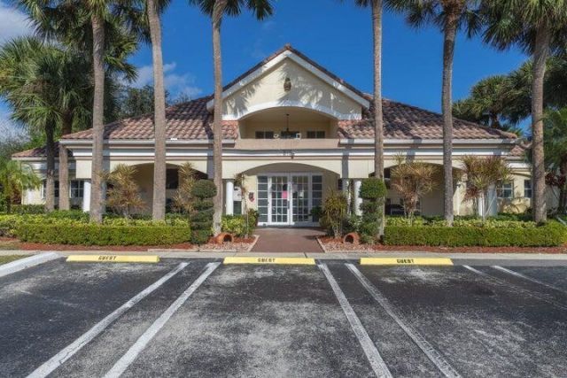 815 W Boynton Beach Boulevard, Unit 12-106, Boynton Beach, FL 33426 Photo