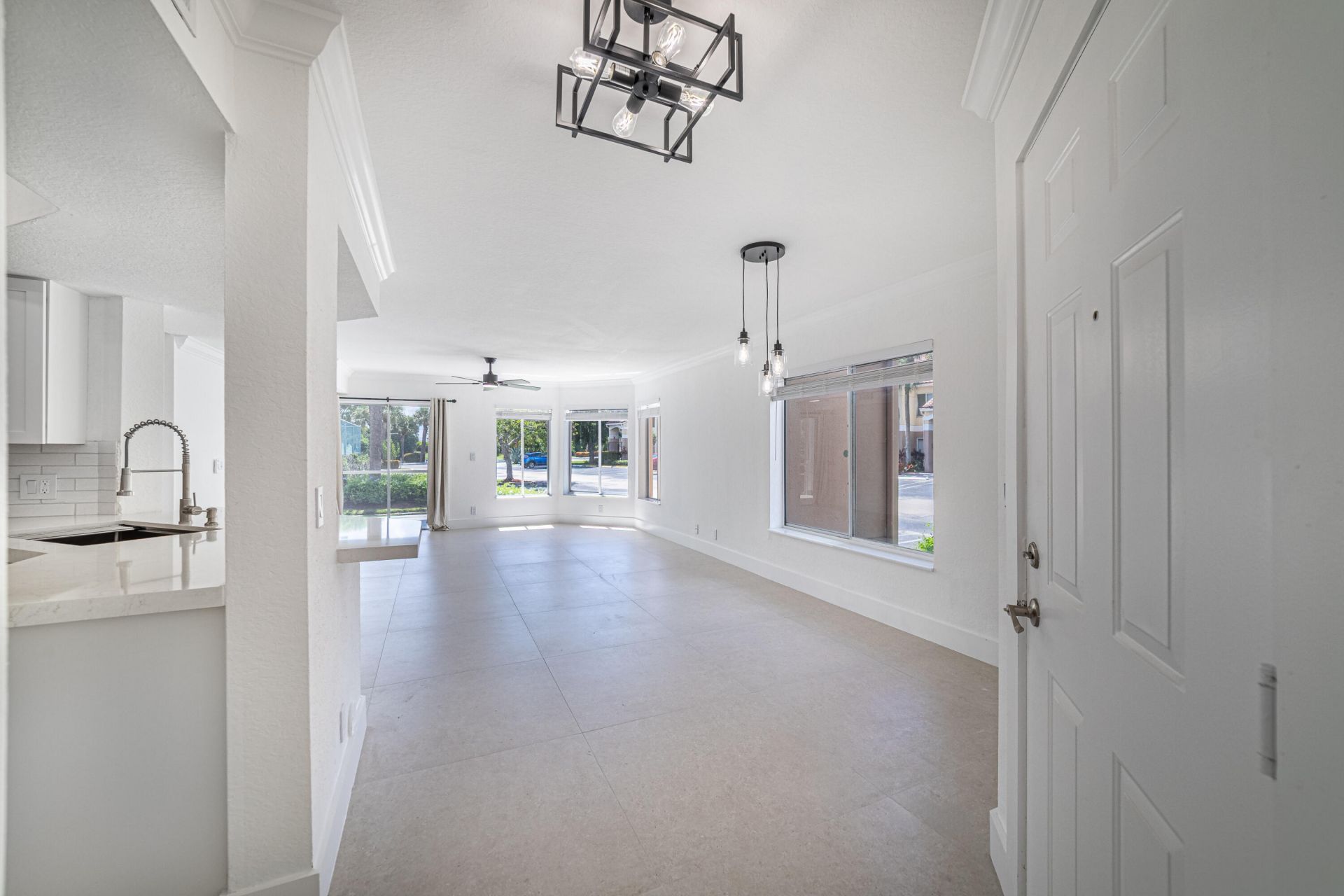 815 W Boynton Beach Boulevard, Unit 12-106, Boynton Beach, FL 33426 Photo