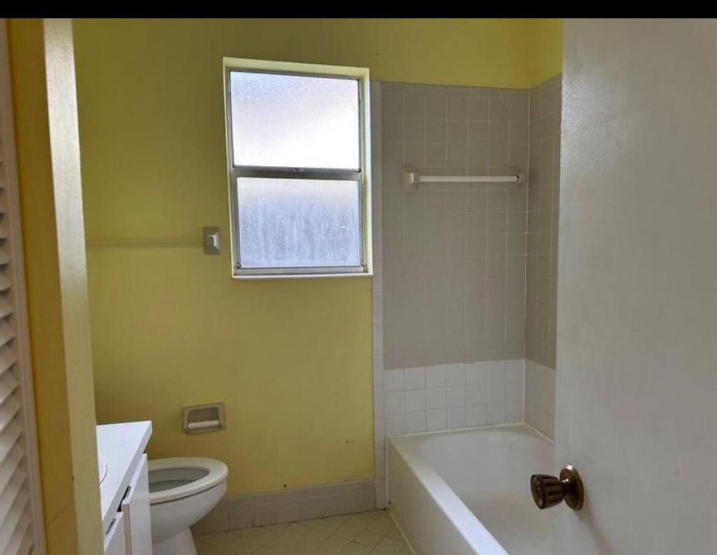 8682 Satalite Terrace, West Palm Beach, FL 33403 Photo