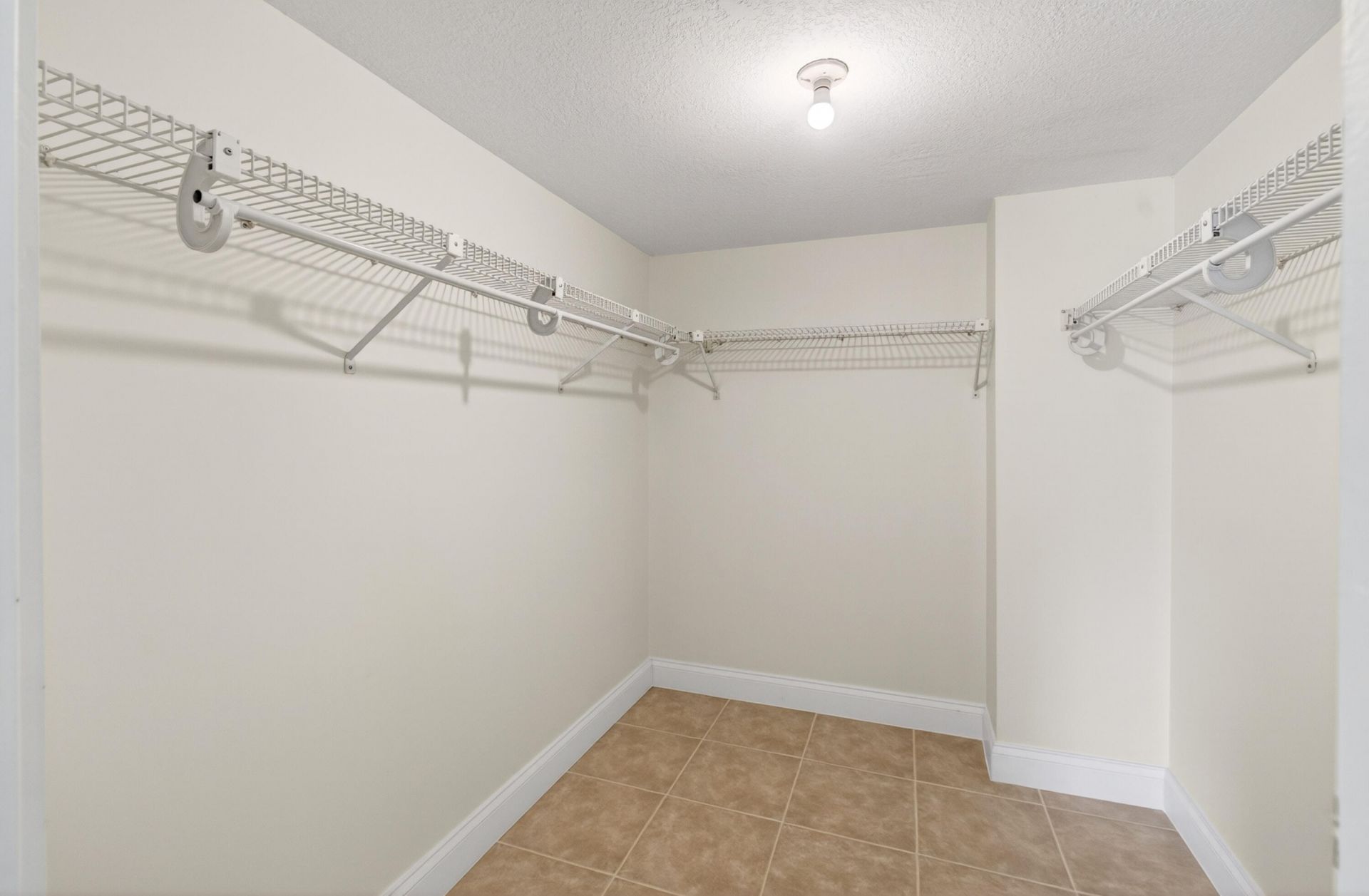 351 Club Circle, Unit 101, Boca Raton, FL 33487 Photo