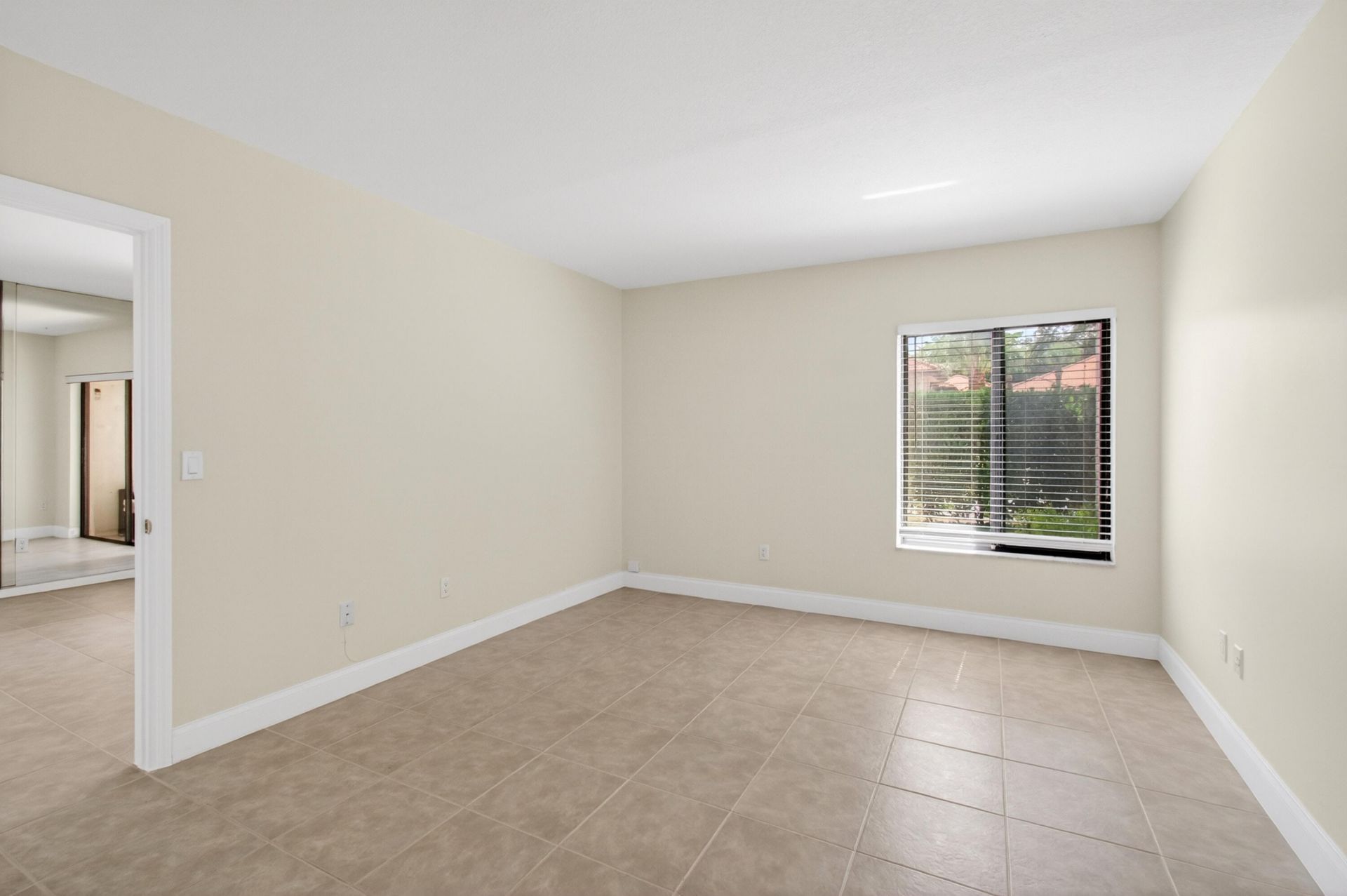 351 Club Circle, Unit 101, Boca Raton, FL 33487 Photo