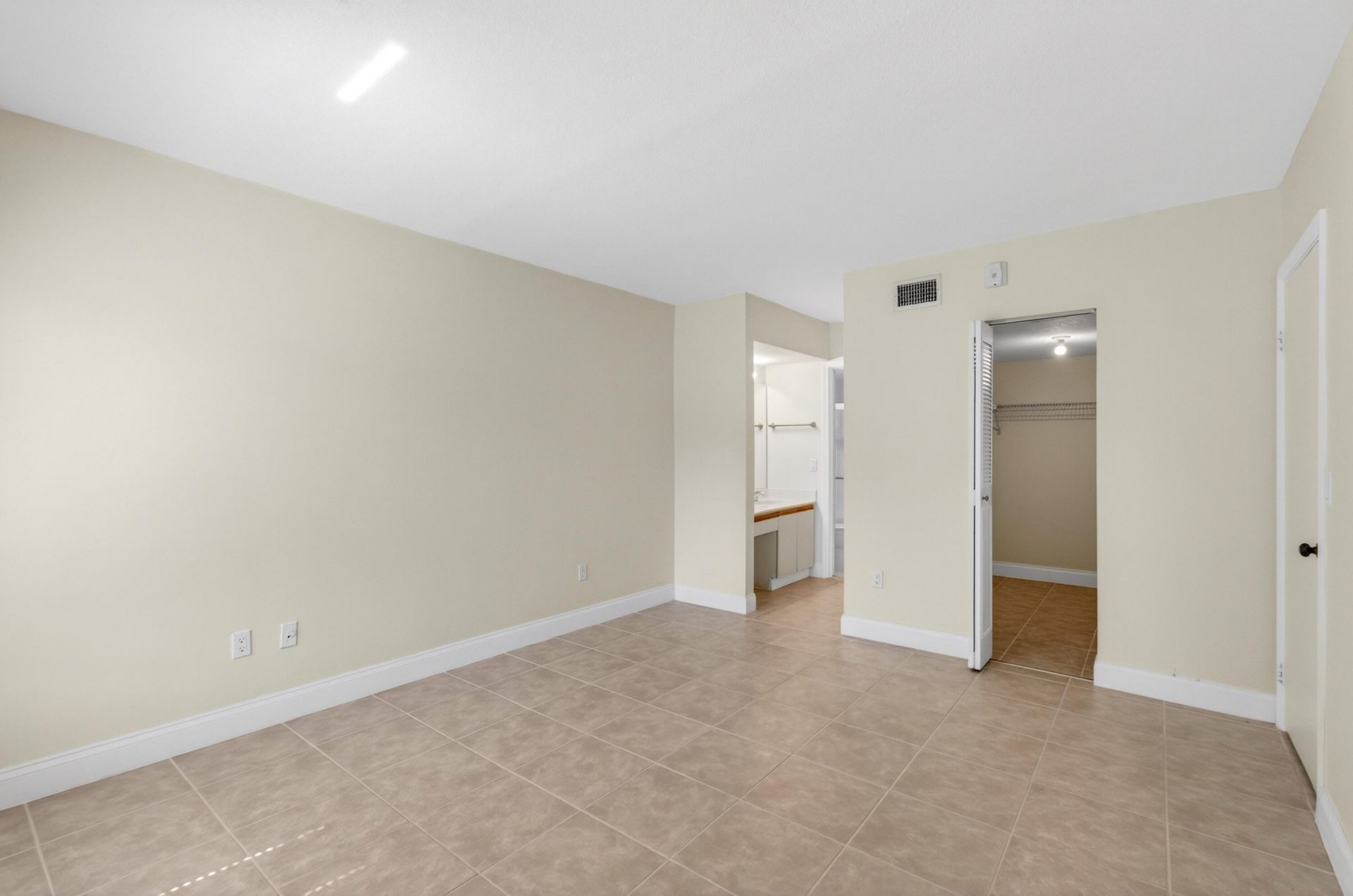 351 Club Circle, Unit 101, Boca Raton, FL 33487 Photo