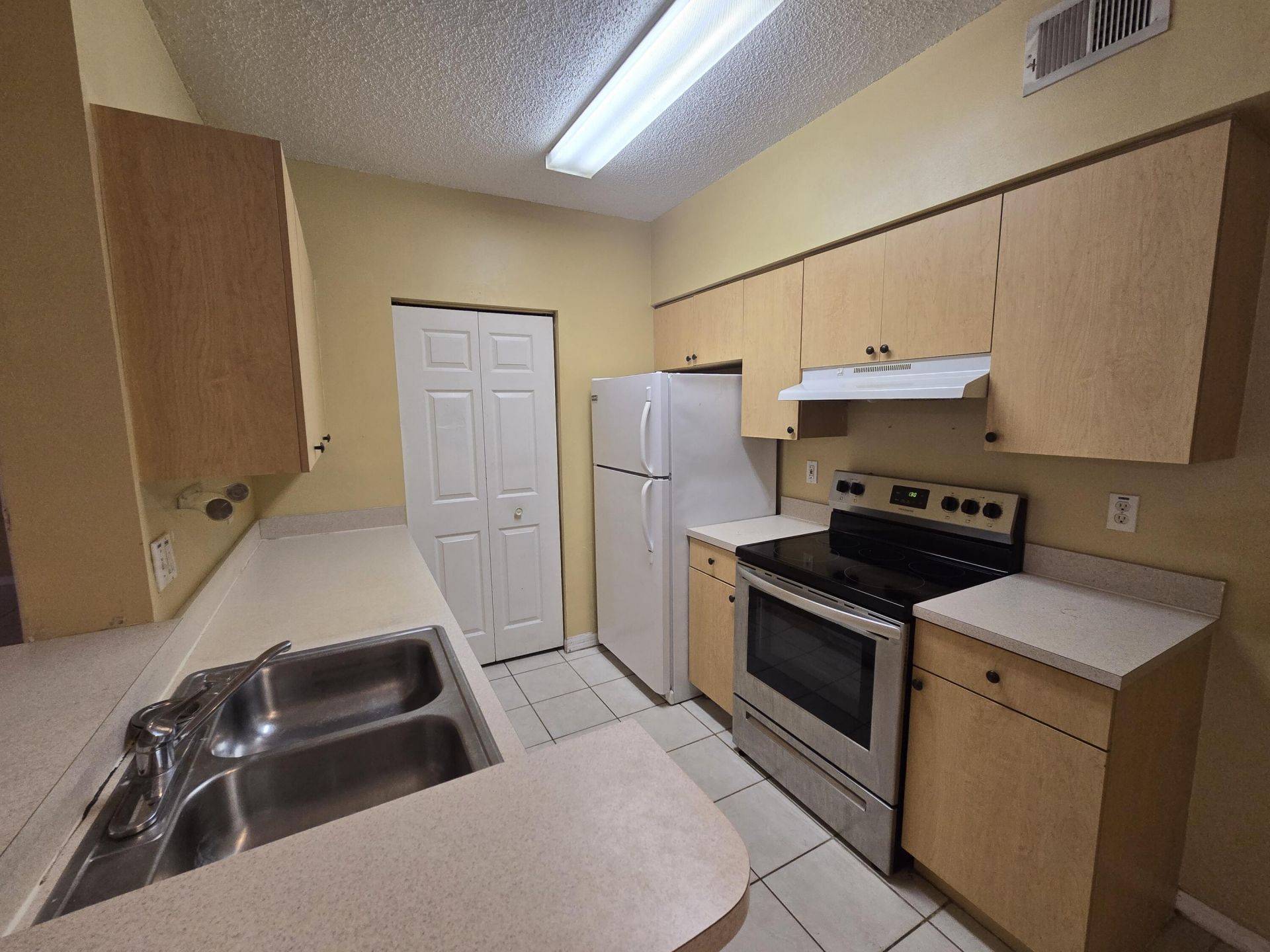 10306 Fox Trail Road S, Unit 912, West Palm Beach, FL 33411 Photo
