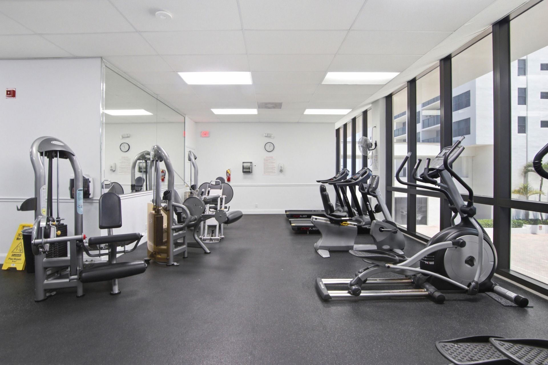 2301 S Ocean Drive, Unit 2303, Hollywood, FL 33019 Photo