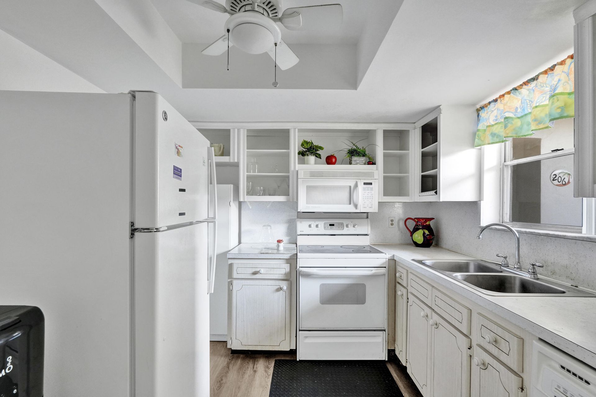 2540 Boundbrook Boulevard, Unit 205, West Palm Beach, FL 33406 Photo