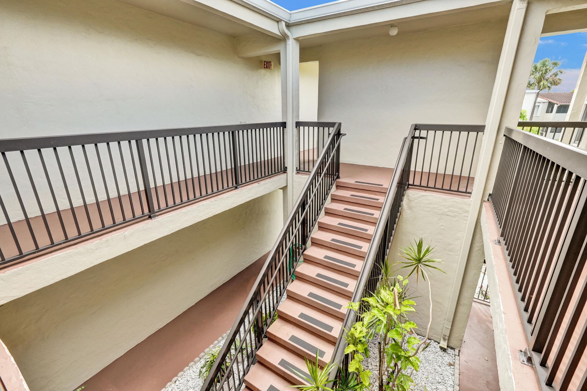 2540 Boundbrook Boulevard, Unit 205, West Palm Beach, FL 33406 Photo
