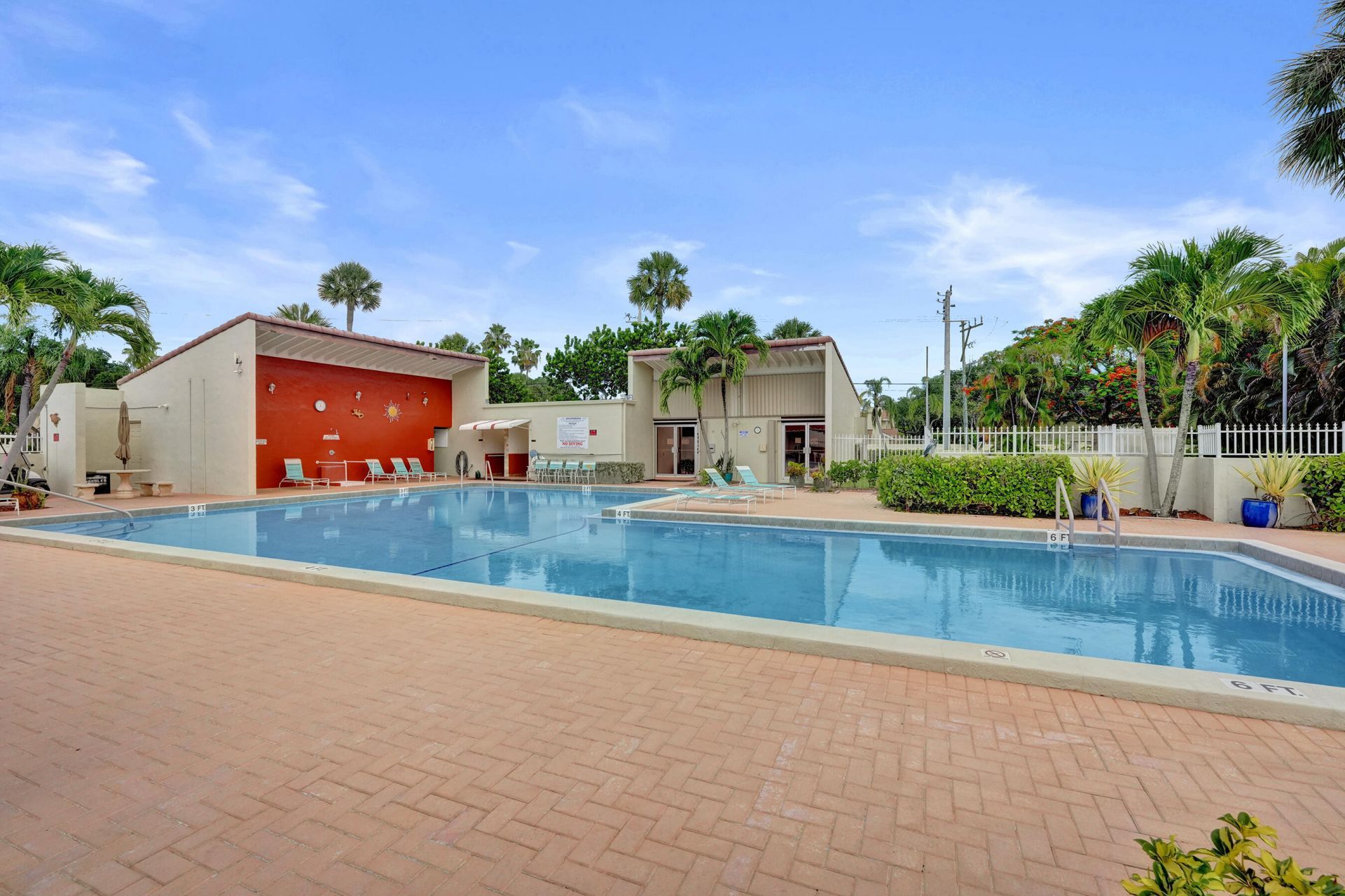 2540 Boundbrook Boulevard, Unit 205, West Palm Beach, FL 33406 Photo