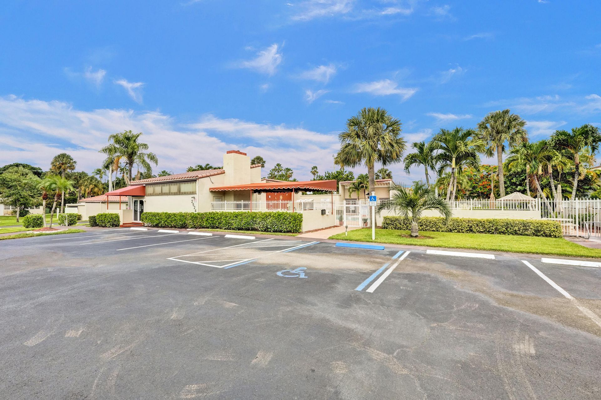 2540 Boundbrook Boulevard, Unit 205, West Palm Beach, FL 33406 Photo