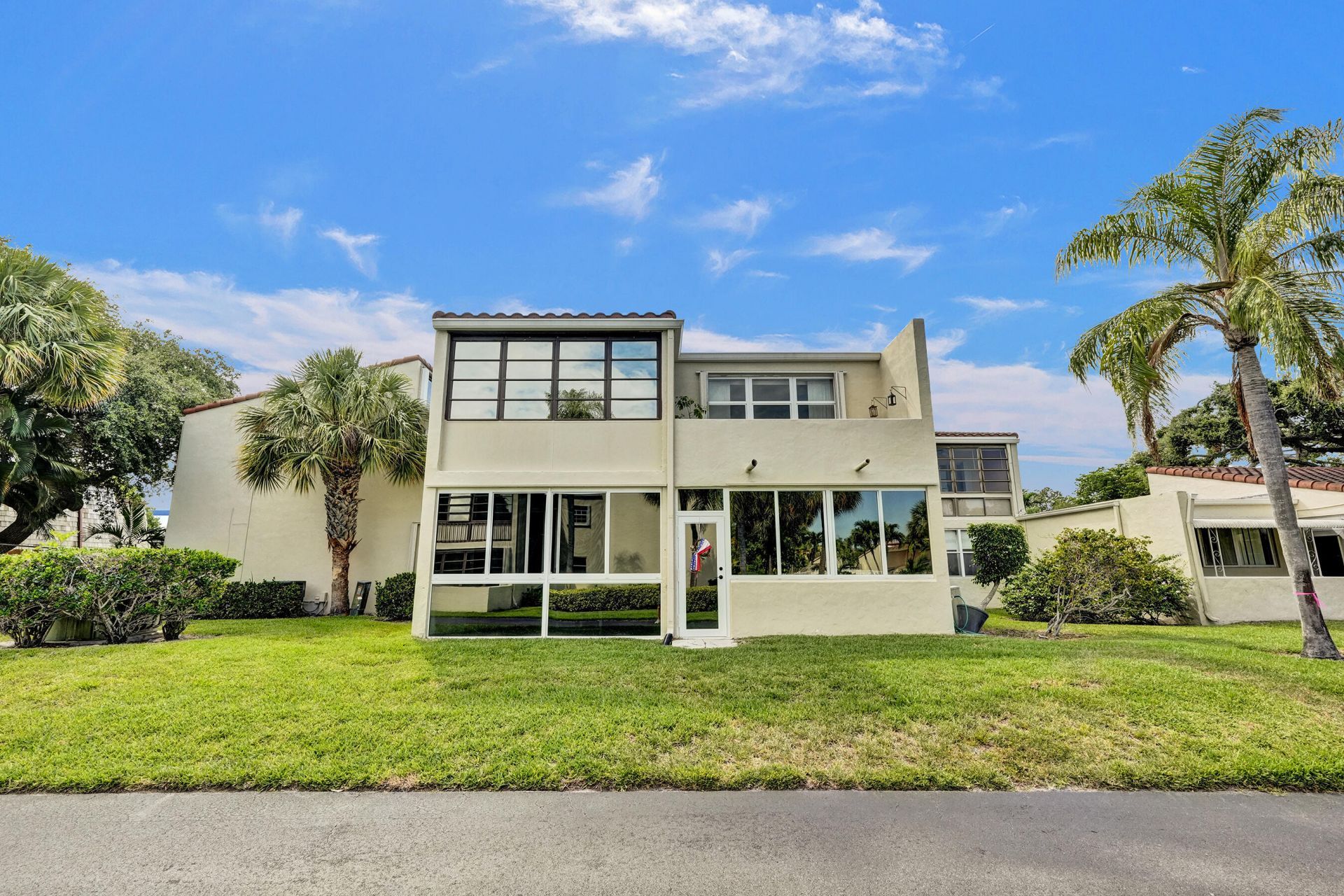 2540 Boundbrook Boulevard, Unit 205, West Palm Beach, FL 33406 Photo