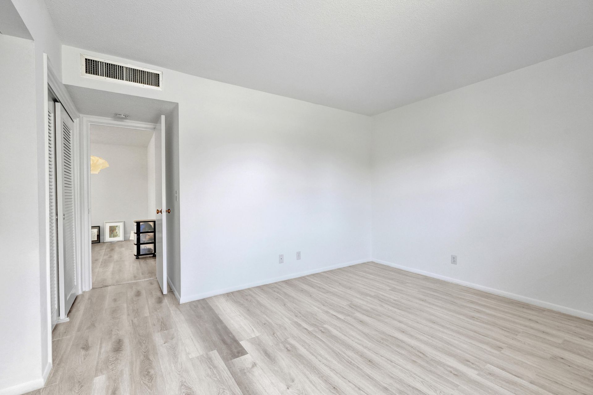 2540 Boundbrook Boulevard, Unit 205, West Palm Beach, FL 33406 Photo