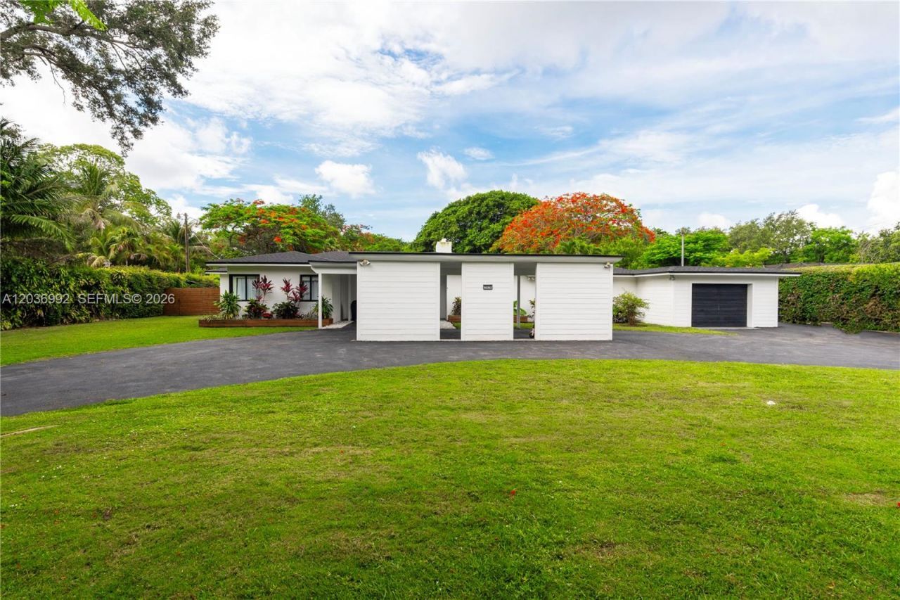 7970 SW 122nd St , Pinecrest, FL 33156 Photo