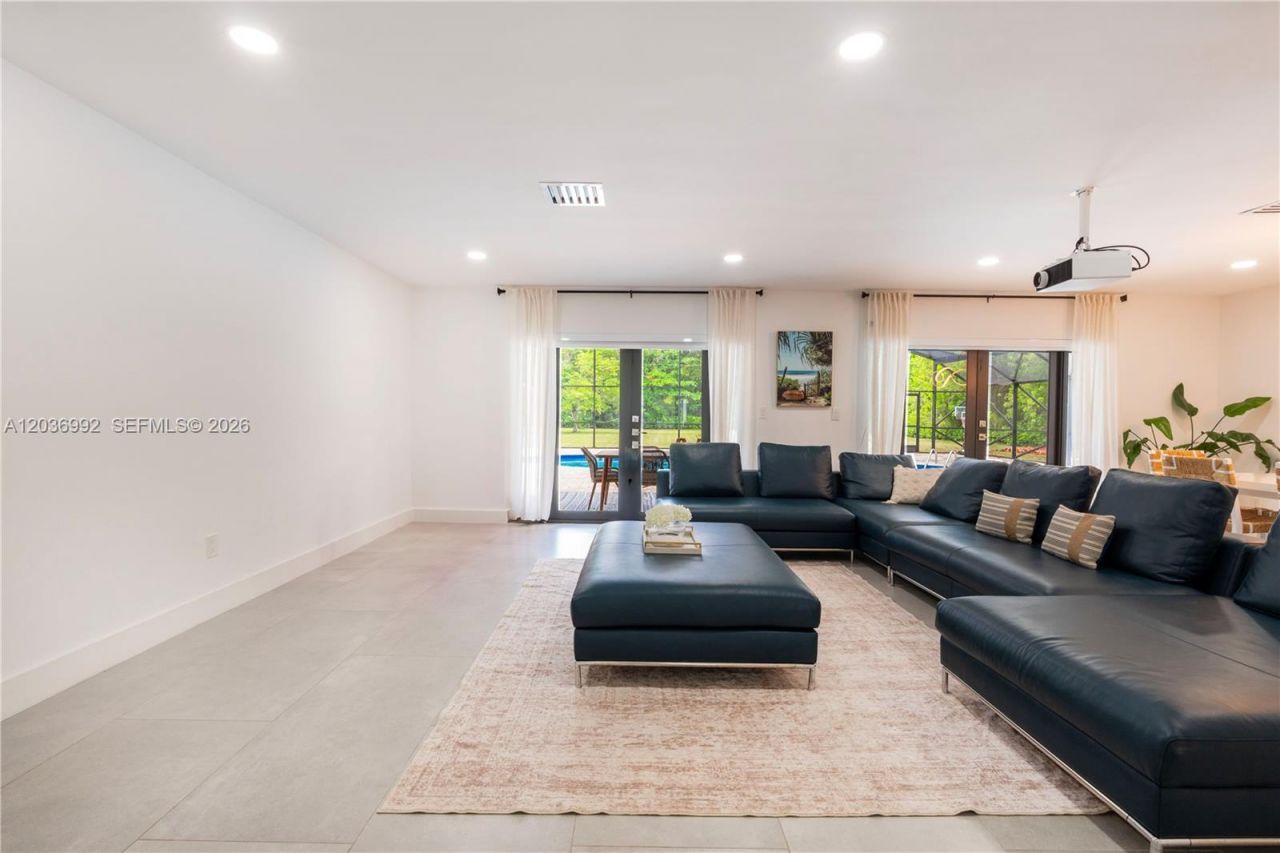 7970 SW 122nd St , Pinecrest, FL 33156 Photo