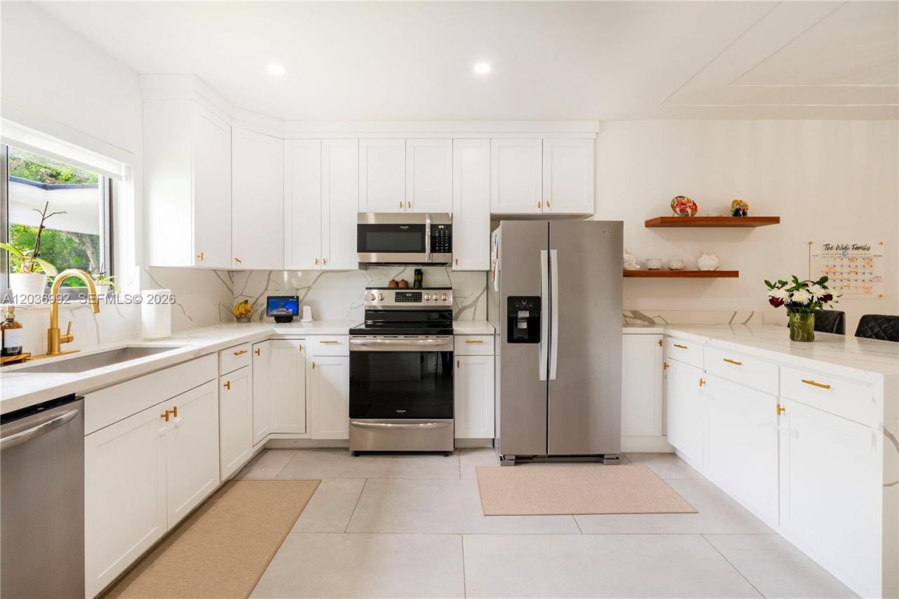 7970 SW 122nd St , Pinecrest, FL 33156 Photo