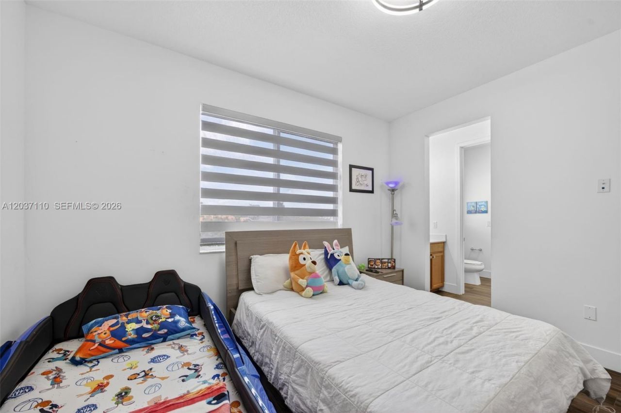 15100 SW 175th St , Miami, FL 33187 Photo