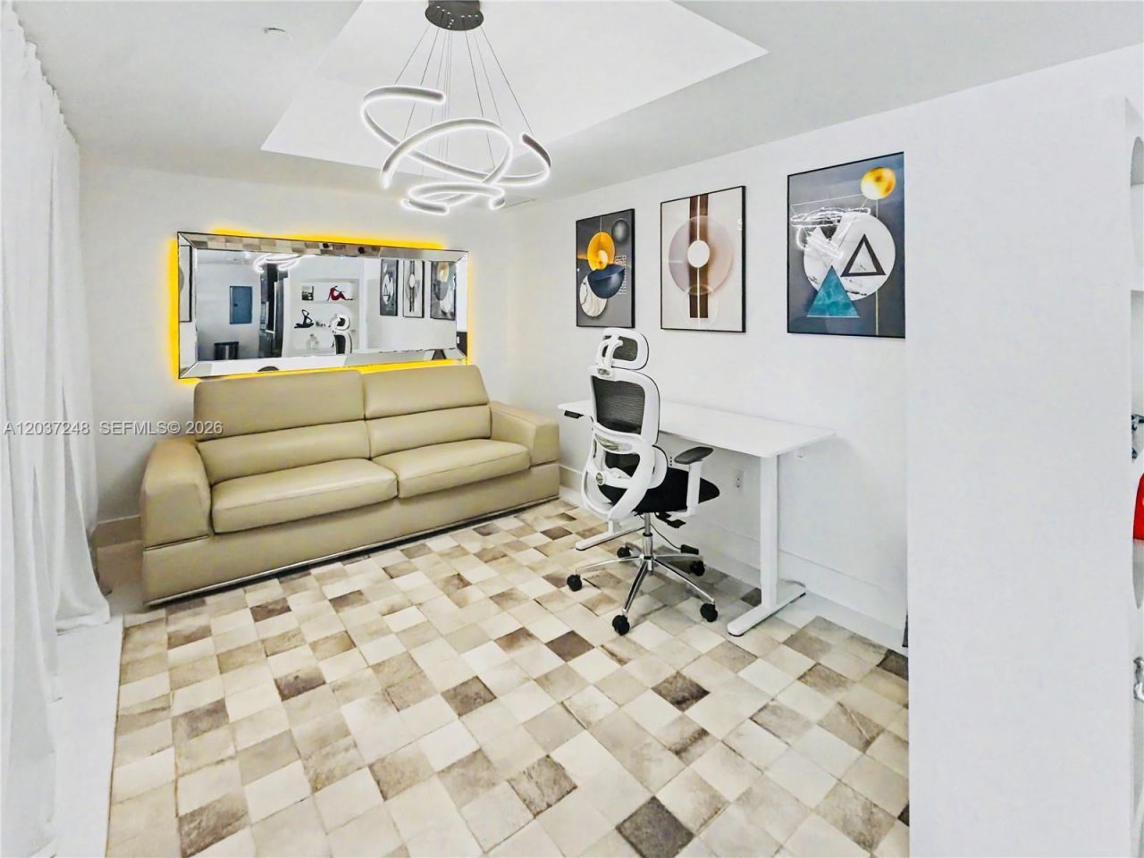 465 Brickell Ave , Unit 1605, Miami, FL 33131 Photo