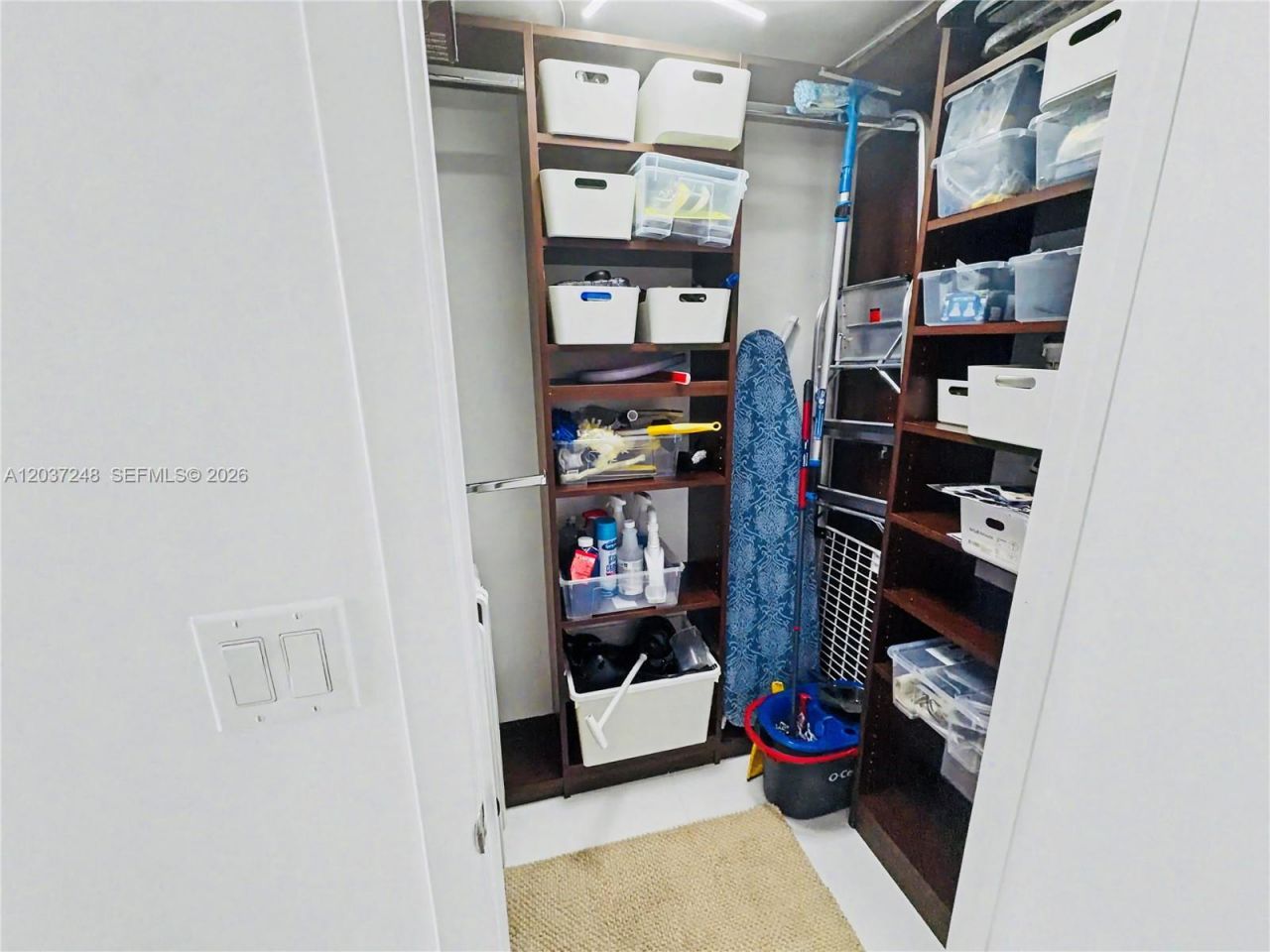 465 Brickell Ave , Unit 1605, Miami, FL 33131 Photo