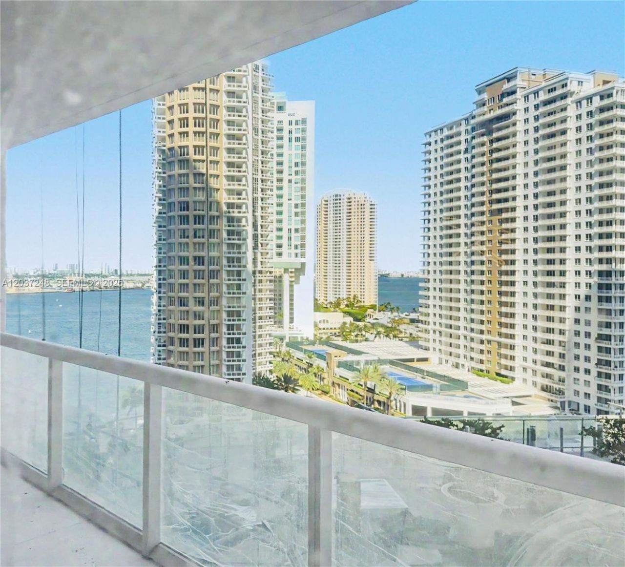 465 Brickell Ave , Unit 1605, Miami, FL 33131 Photo