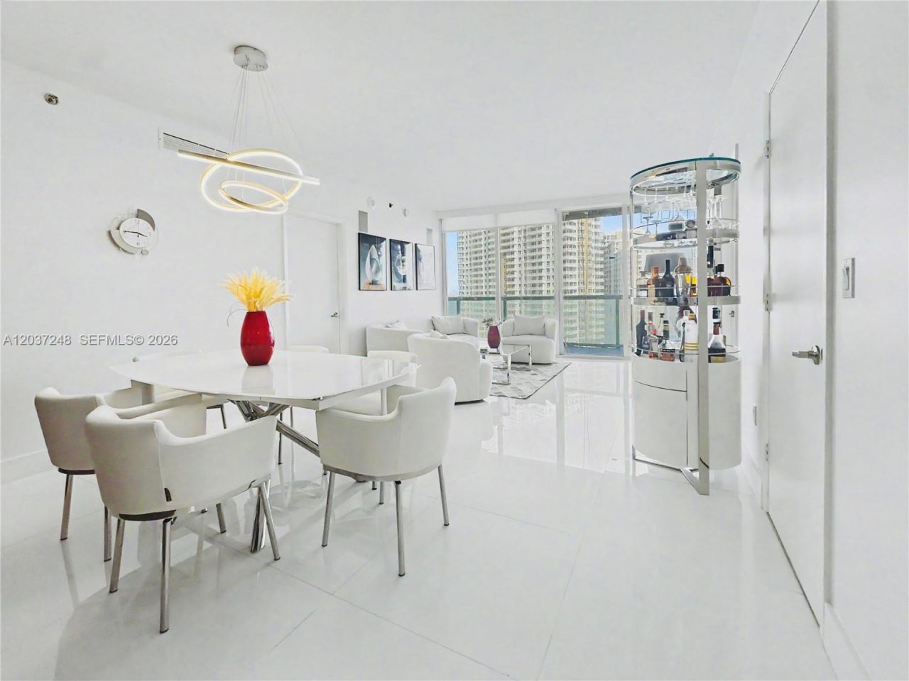 465 Brickell Ave , Unit 1605, Miami, FL 33131 Photo