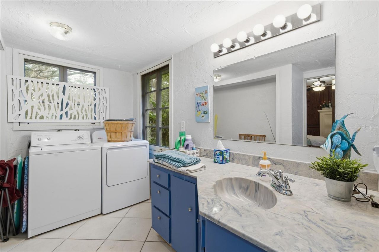 411 W 48th Street , Bradenton, FL 34209 Photo