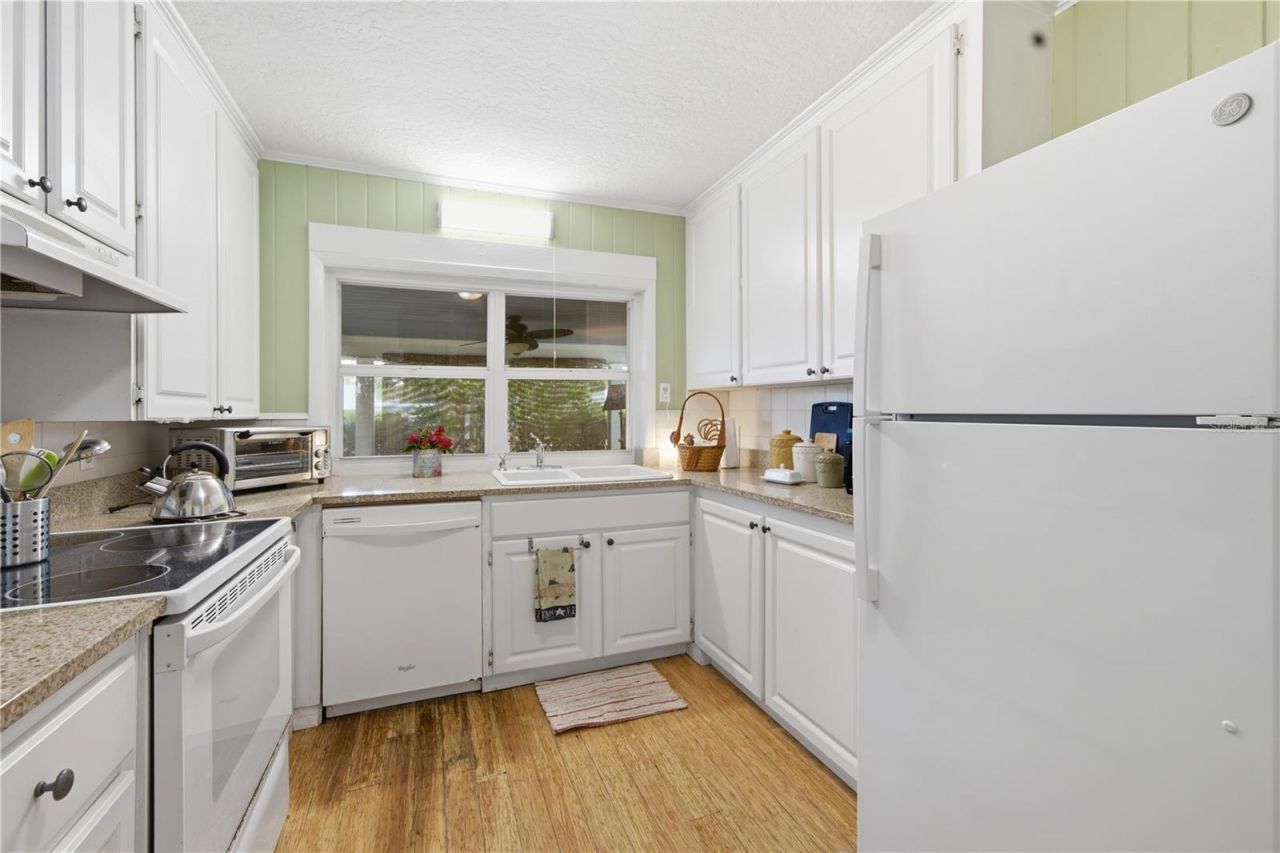 411 W 48th Street , Bradenton, FL 34209 Photo