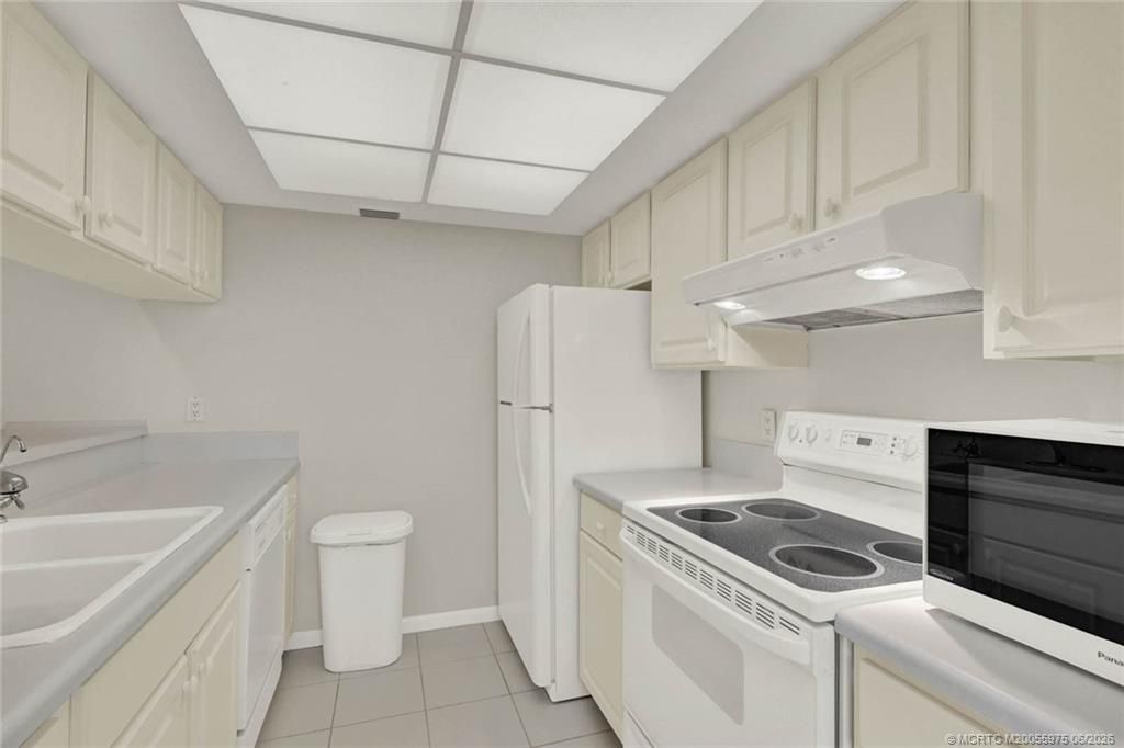 5801 NE Gulfstream Way, Unit 4912, Stuart, FL 34996 Photo