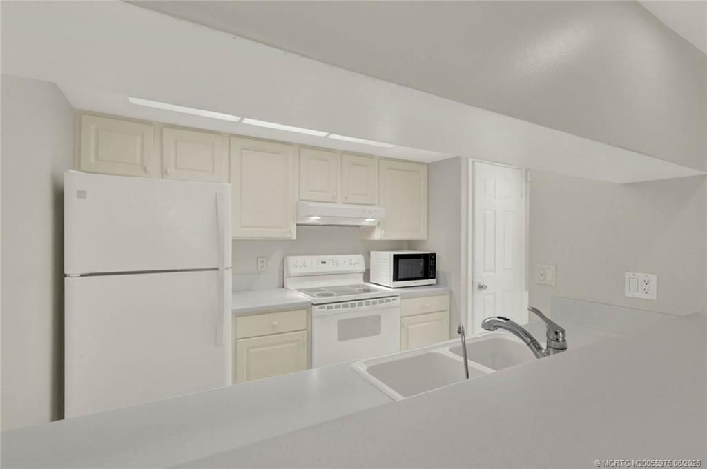 5801 NE Gulfstream Way, Unit 4912, Stuart, FL 34996 Photo