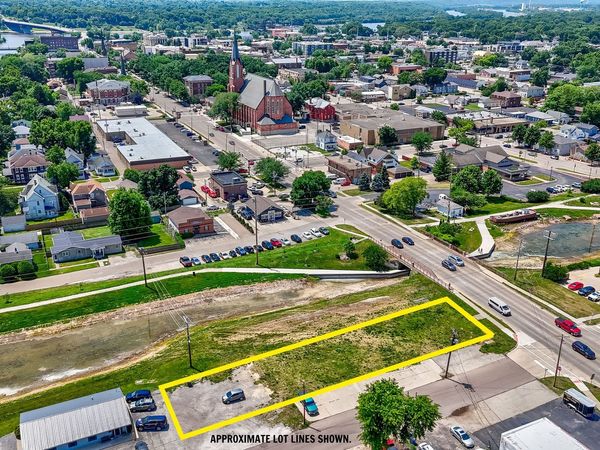 1230 Columbus Street , Ottawa, IL 61350