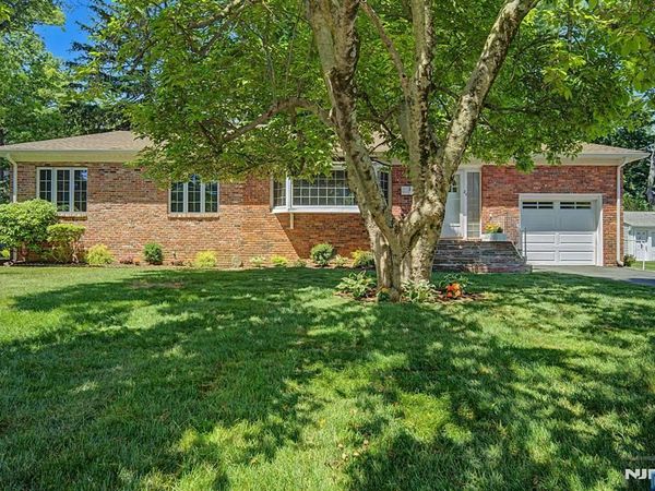 25 Birchwood Road, Denville Township, NJ 07834