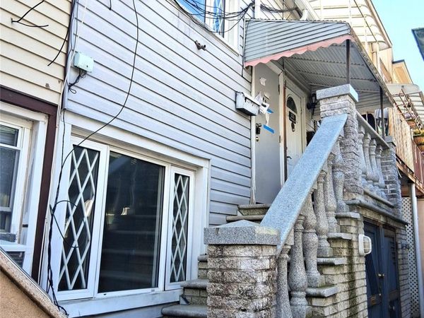 155 W End Avenue , Brooklyn, NY 11235