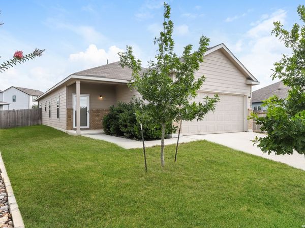 10906 AIRMEN DR, Converse, TX 78109