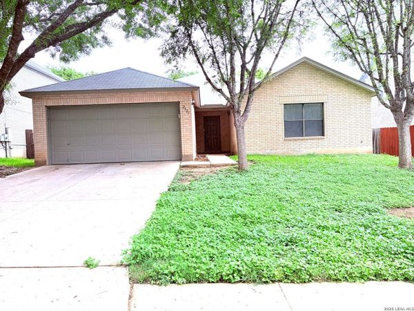 2921 CANDLEBERRY DR, Schertz, TX 78154