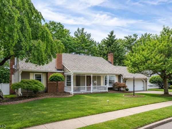 15 Congress Rd, Emerson, NJ 07630