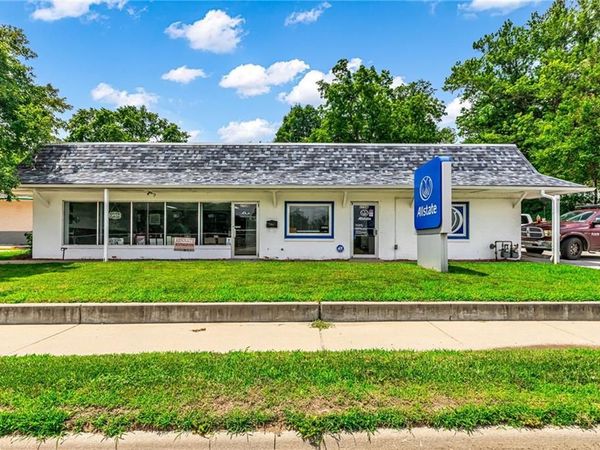 1734 S 4Th Street, Leavenworth, KS 66048