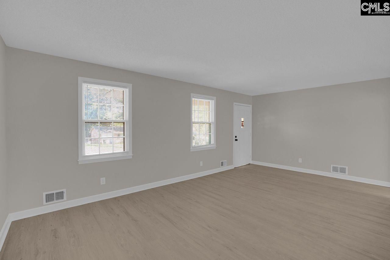 3920 Highland Park Drive  Photo 8