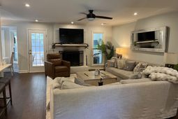 1133 Shoreside Way photo 4