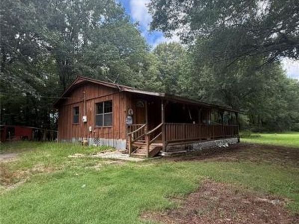 913 W Sherry Lane, Broken Bow, OK 74728