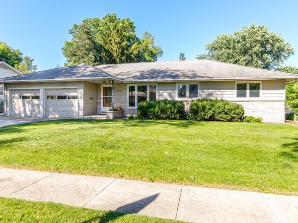 2216 Duff Avenue, Ames, IA 50010