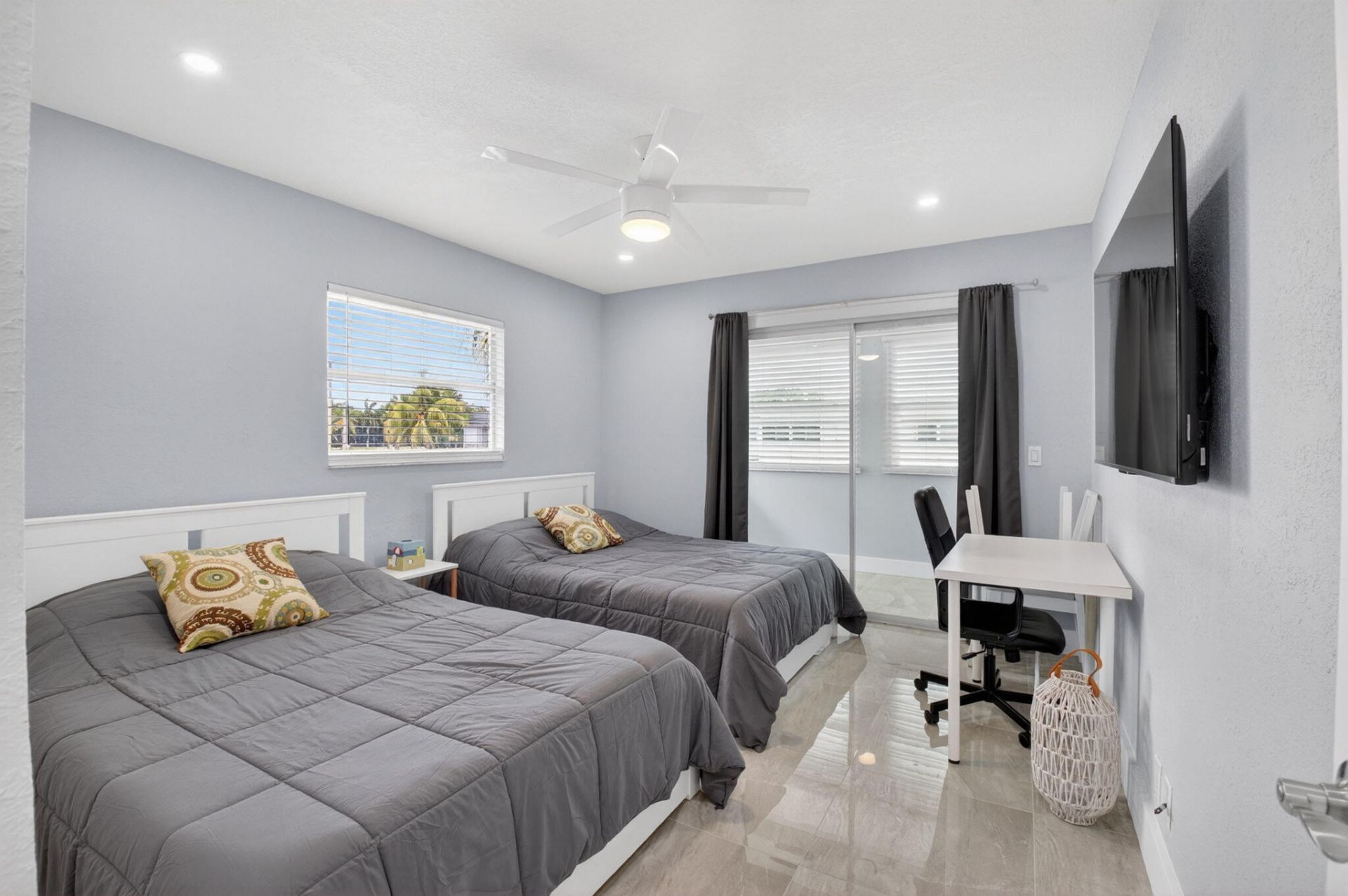 321 Saxony Trail, Unit G, Delray Beach, FL 33446 Photo
