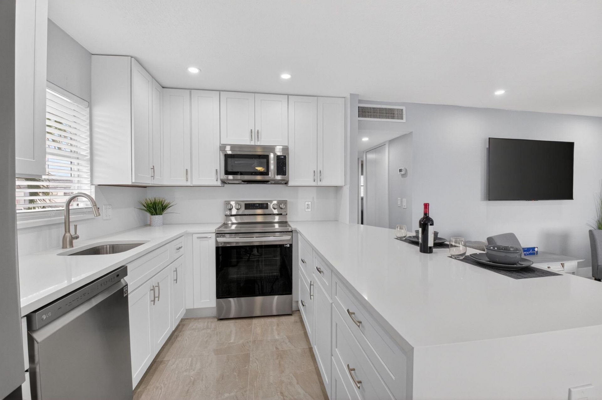 321 Saxony Trail, Unit G, Delray Beach, FL 33446 Photo