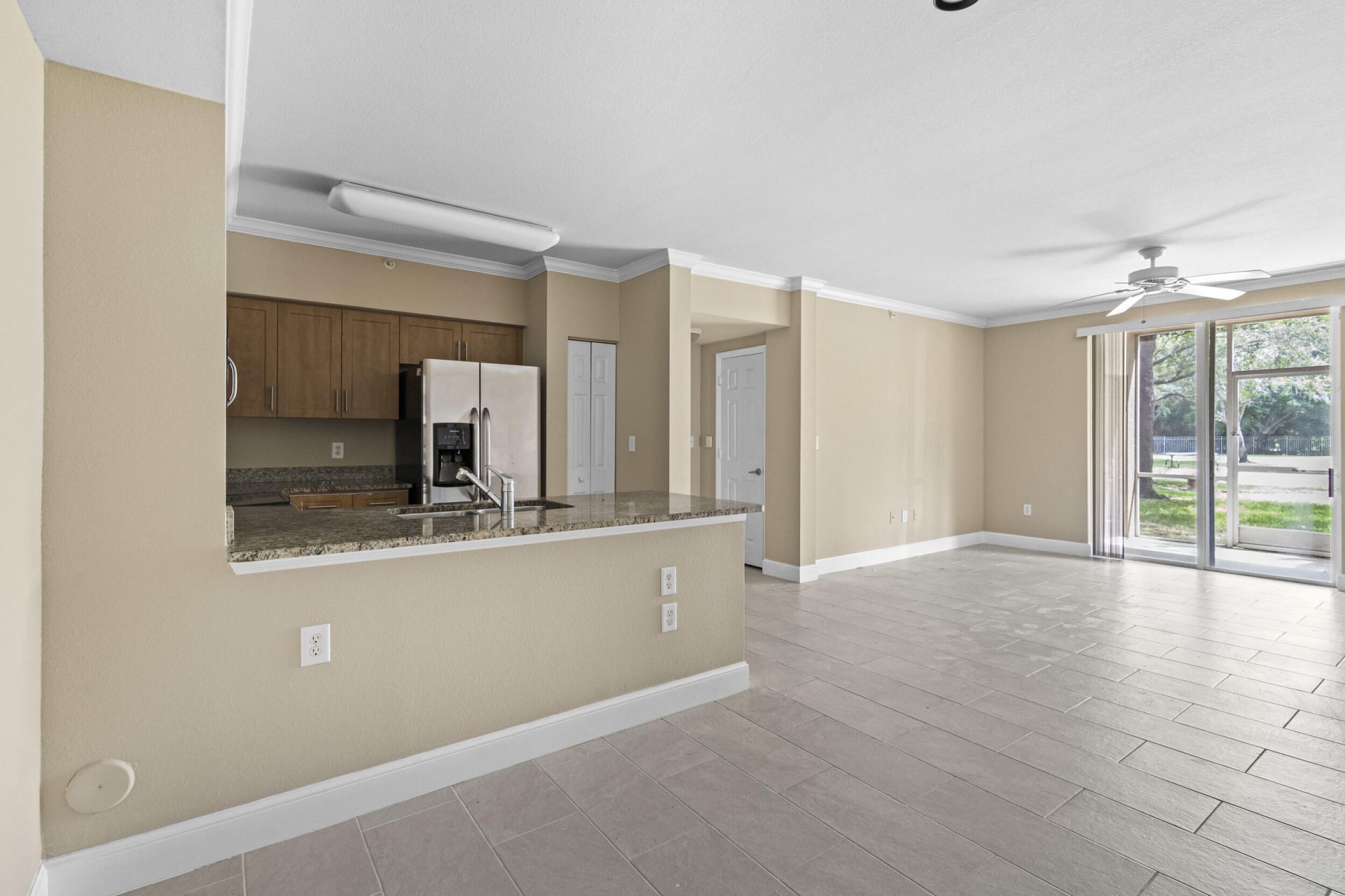 6450 Emerald Dunes Drive, Unit 103, West Palm Beach, FL 33411 Photo